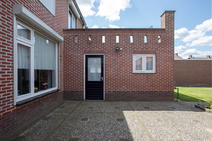 Foto 24 van Plonderijen 12