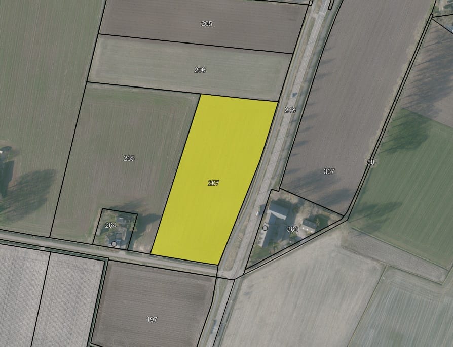 View photo 3 of Weg naar Wouw