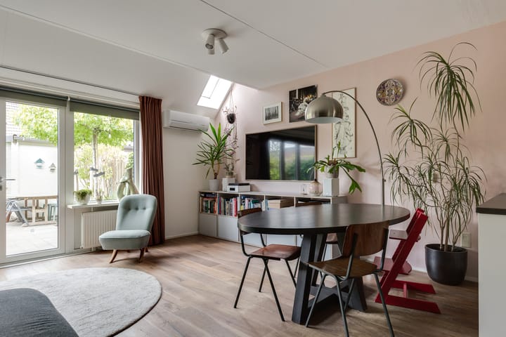 Photo 11 of Saturnus 40