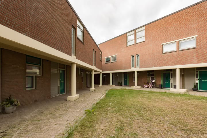 Photo 36 of Saturnus 40