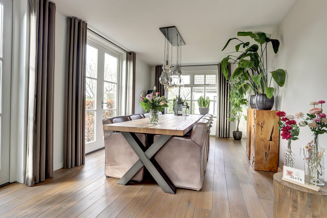 Photo 8 of Oude Zeedijk 1-B
