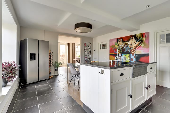 Photo 9 of Oude Zeedijk 1-B