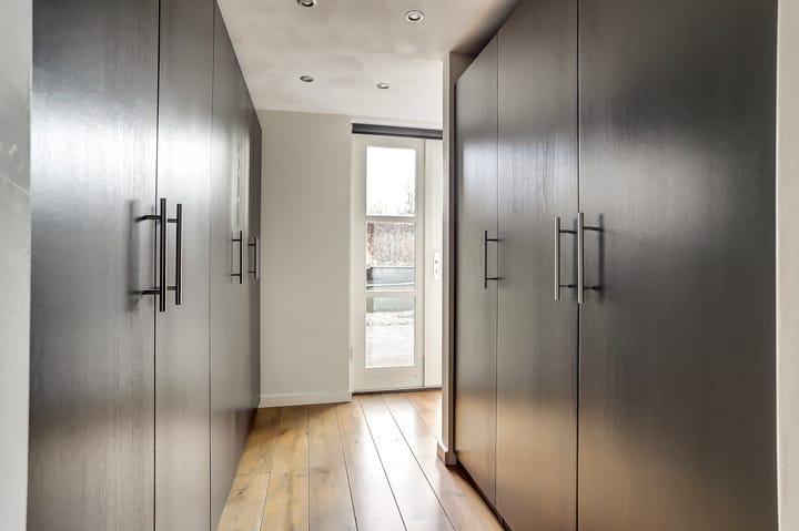 Photo 19 of Oude Zeedijk 1-B