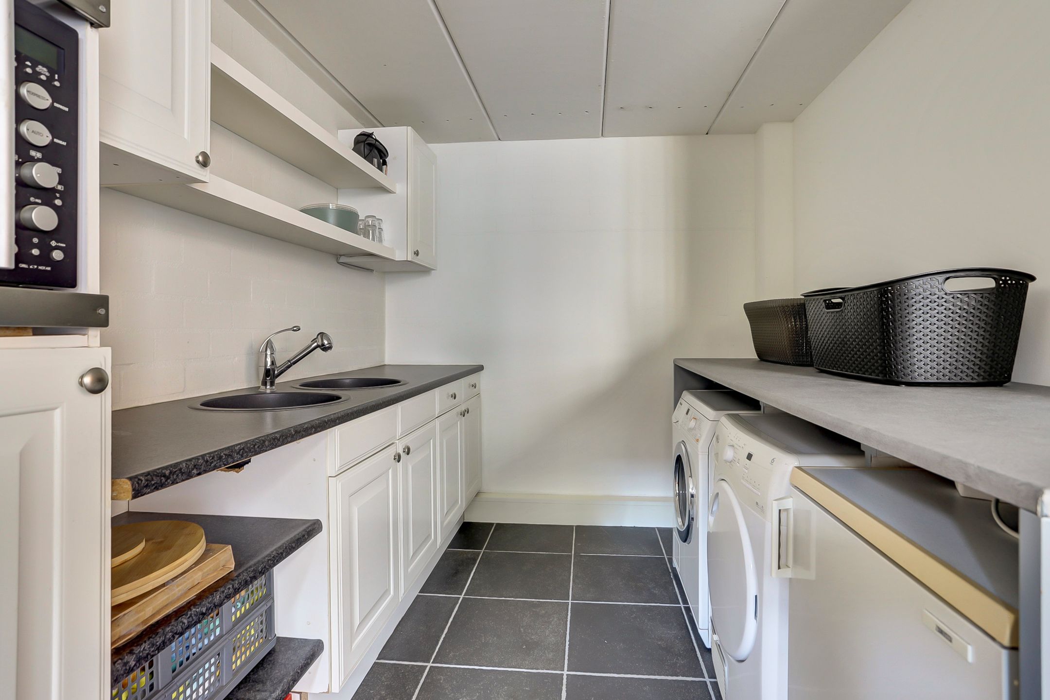 Photo 33 of Oude Zeedijk 1-B