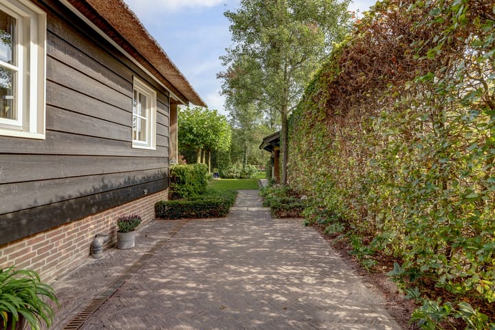 Photo 38 of Oude Zeedijk 1-B