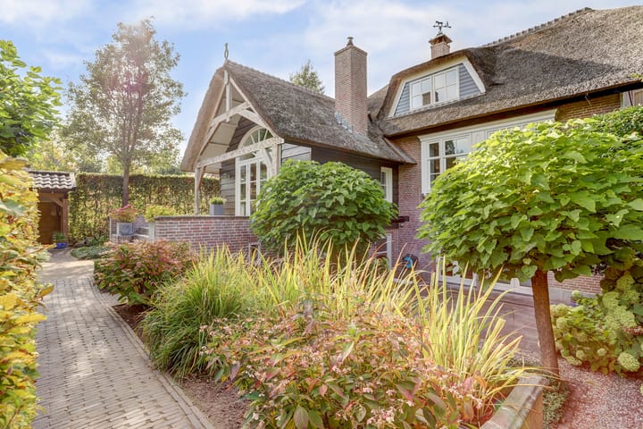 Photo 48 of Oude Zeedijk 1-B