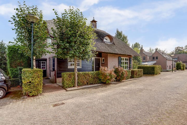 Photo 51 of Oude Zeedijk 1-B