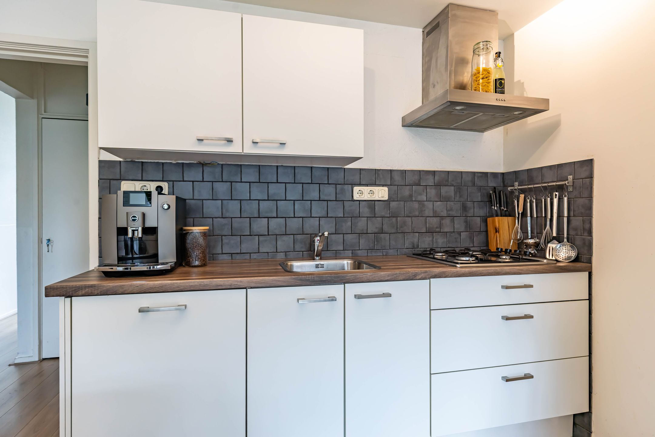 Foto 15 van Magna Petestraat 15