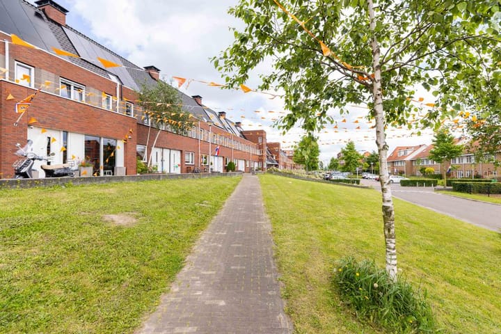 Photo 44 of Christiaan van der Takstraat 93