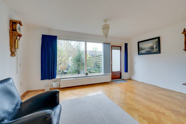 Photo 16 of Korenbloemweg 41