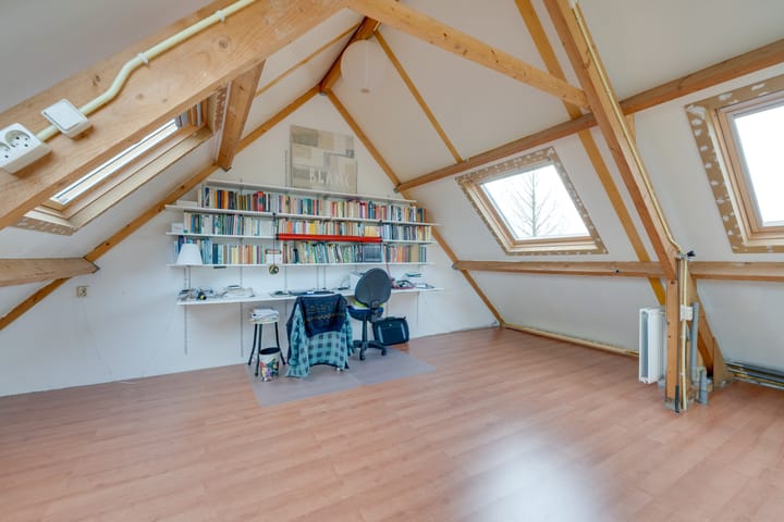 Photo 40 of Korenbloemweg 41