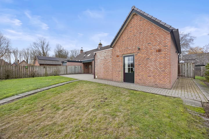 Foto 42 van Dorpstraat 31-A