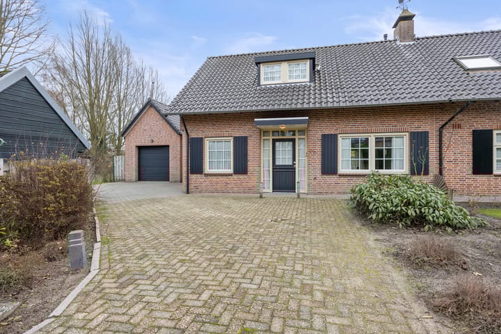 Foto 47 van Dorpstraat 31-A