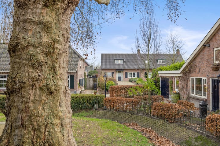 Foto 51 van Dorpstraat 31-A