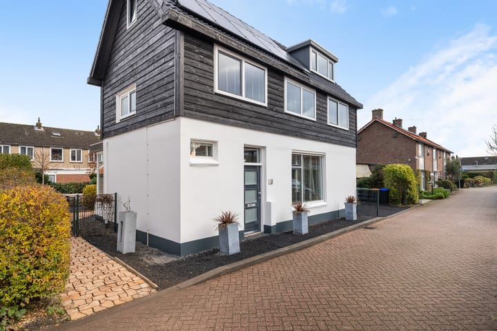 Photo 42 of Rozenlaan 21