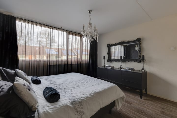 Foto 24 van Horstingstraat 27