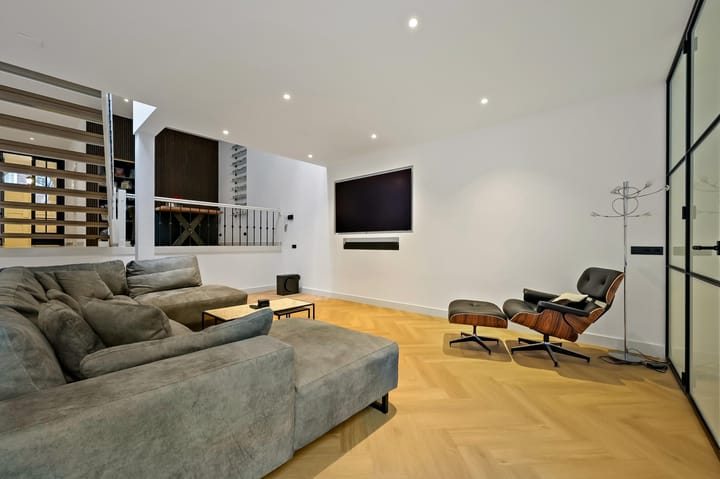 Foto 28 van De Ruijterstraat 33