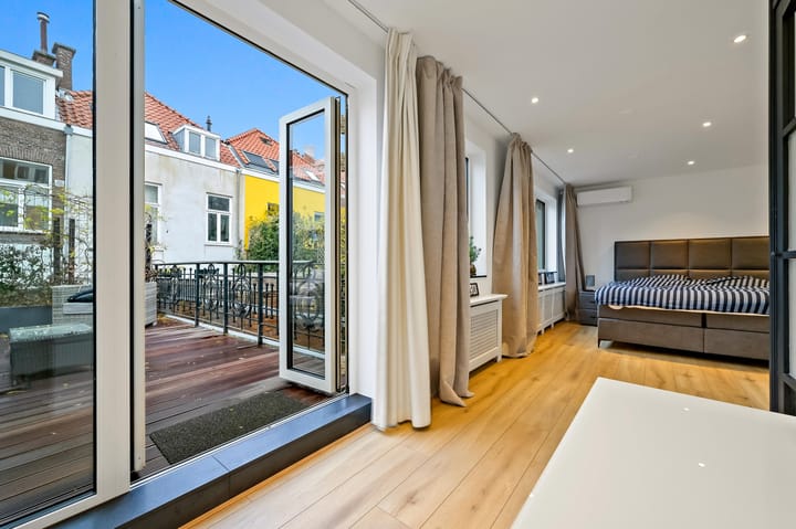 Foto 49 van De Ruijterstraat 33