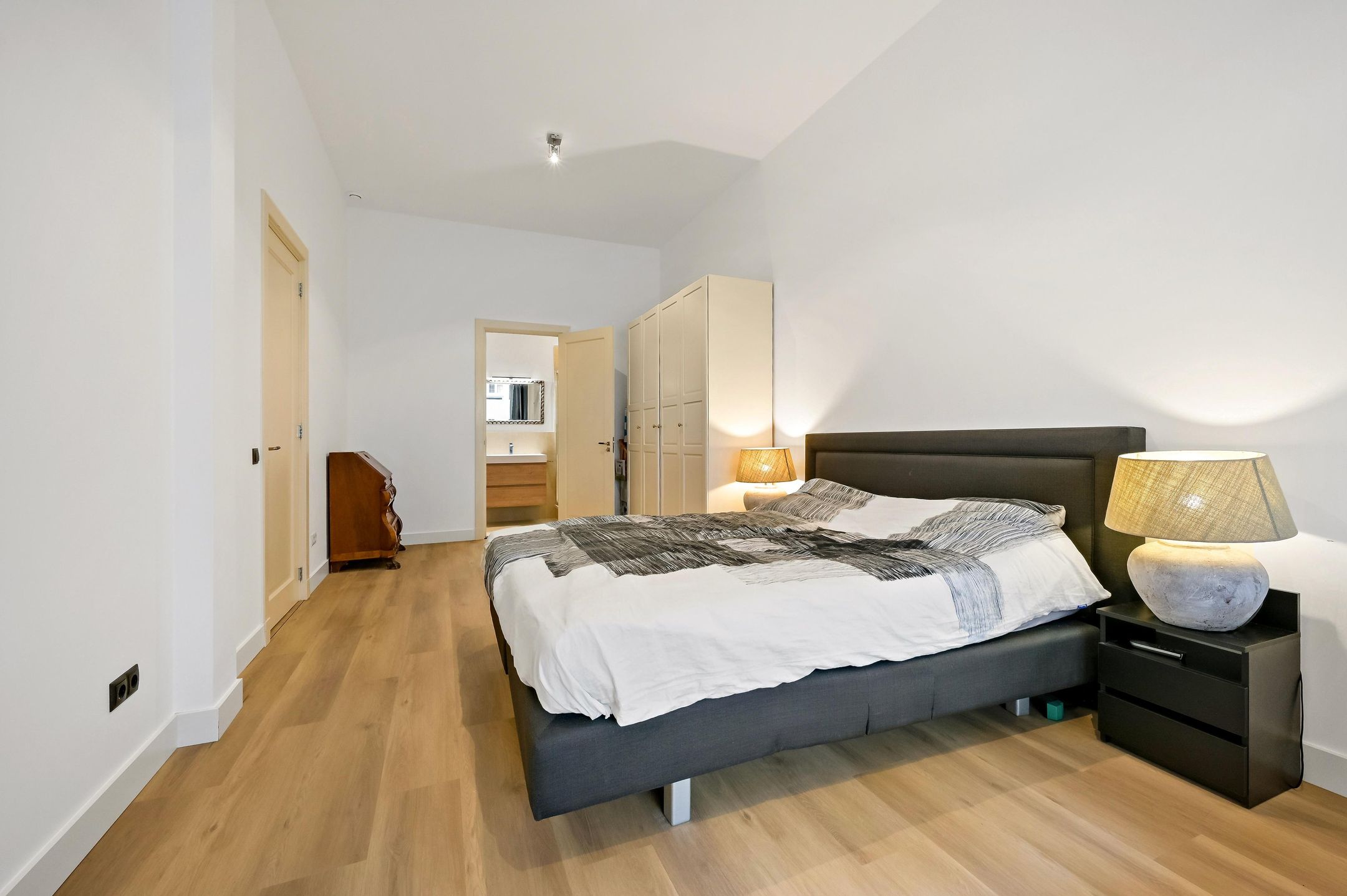 Foto 9 van De Ruijterstraat 33