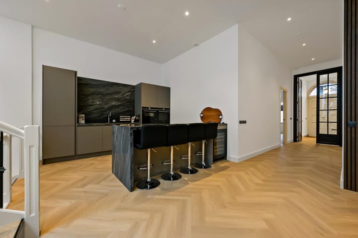 Foto 17 van De Ruijterstraat 33