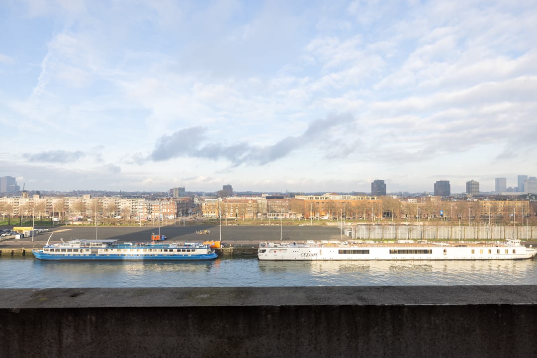 Photo 17 of Kratonkade 652