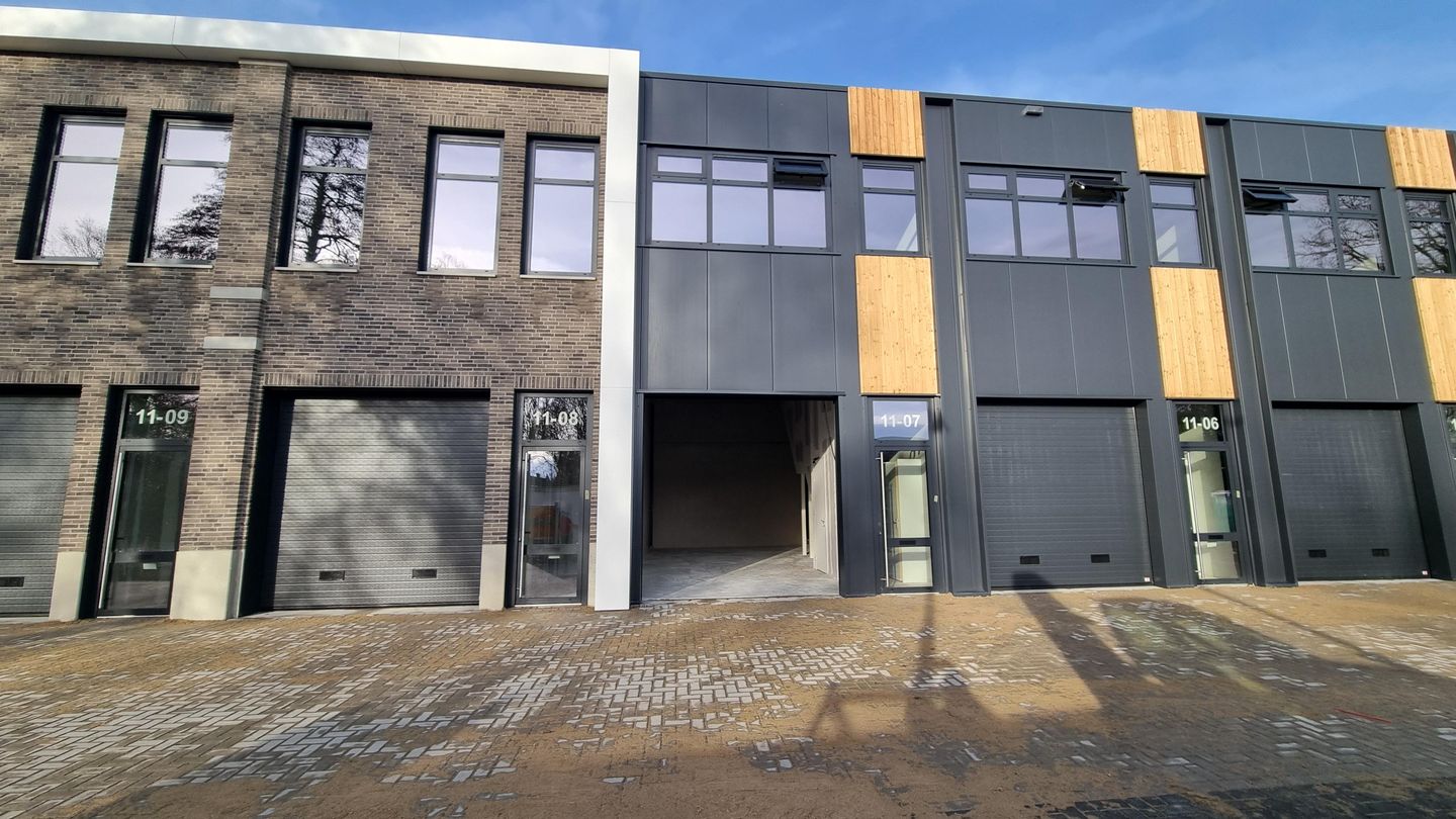 Bekijk foto 1 van Rhijnkant 11-07 en 11-24