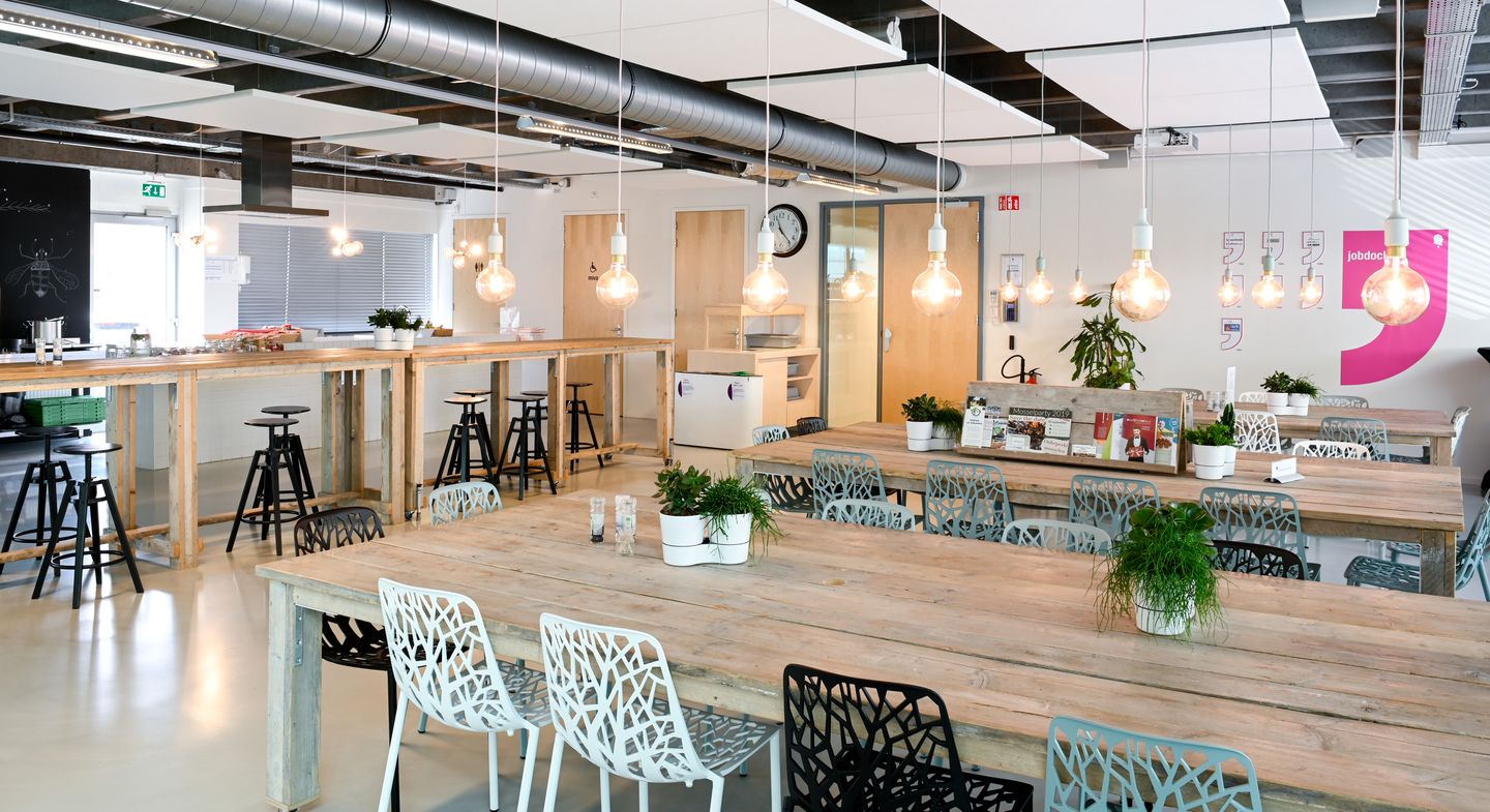 Bekijk foto 3 van Burgemeester Pabstlaan 10-D7