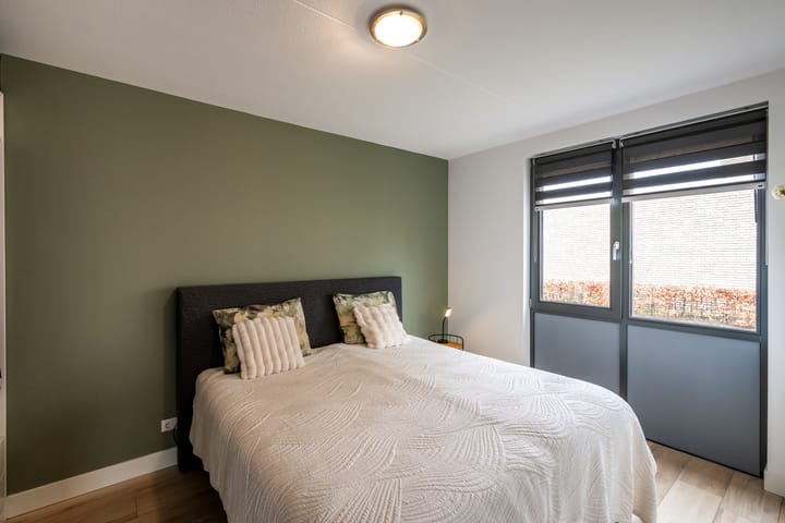 Foto 12 van Meibloem 7