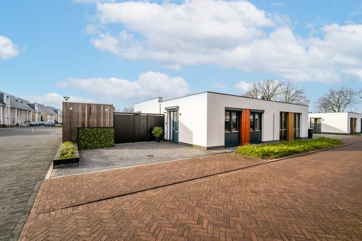 Foto 21 van Meibloem 7