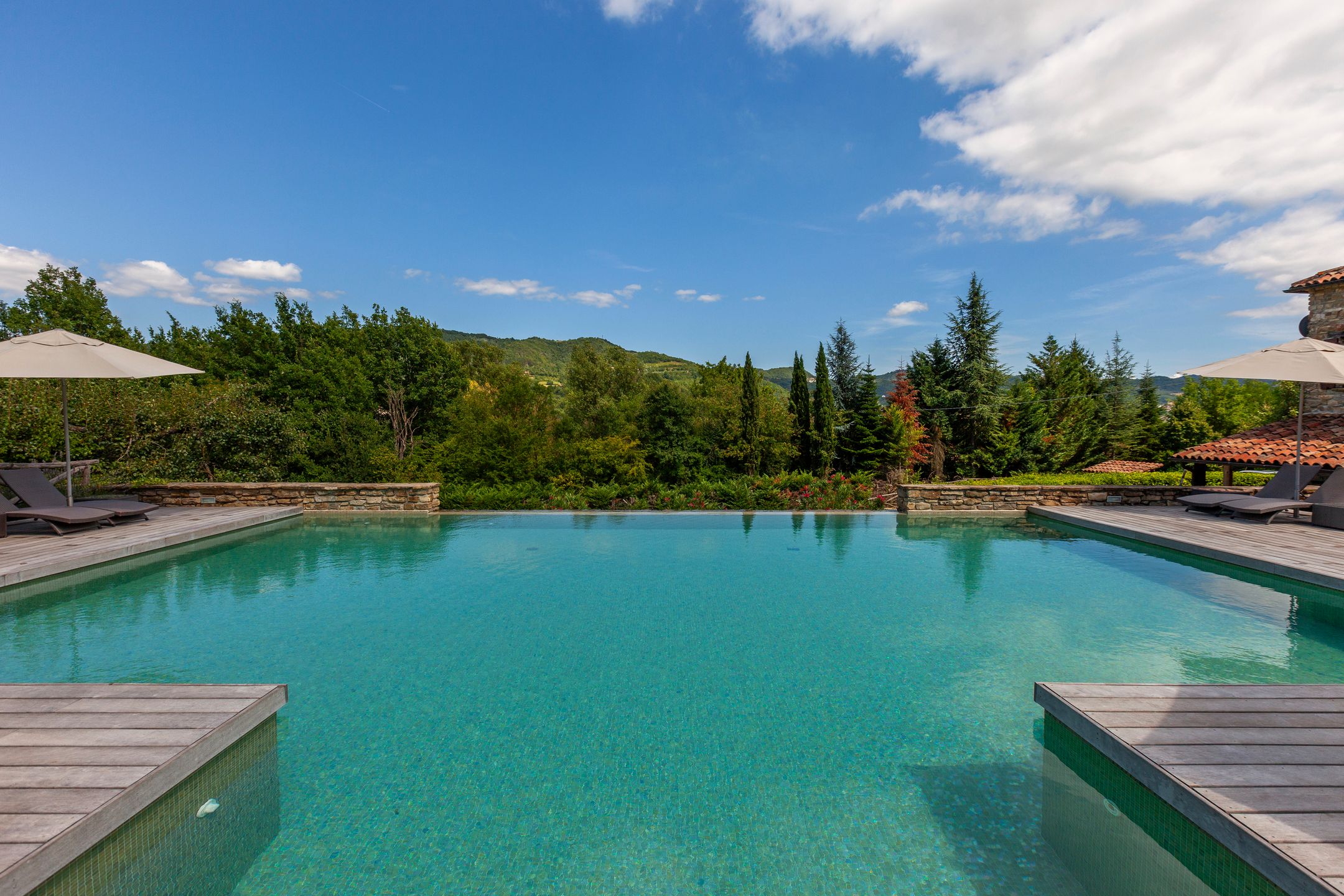 Foto 24 van Frazione Arzello 79