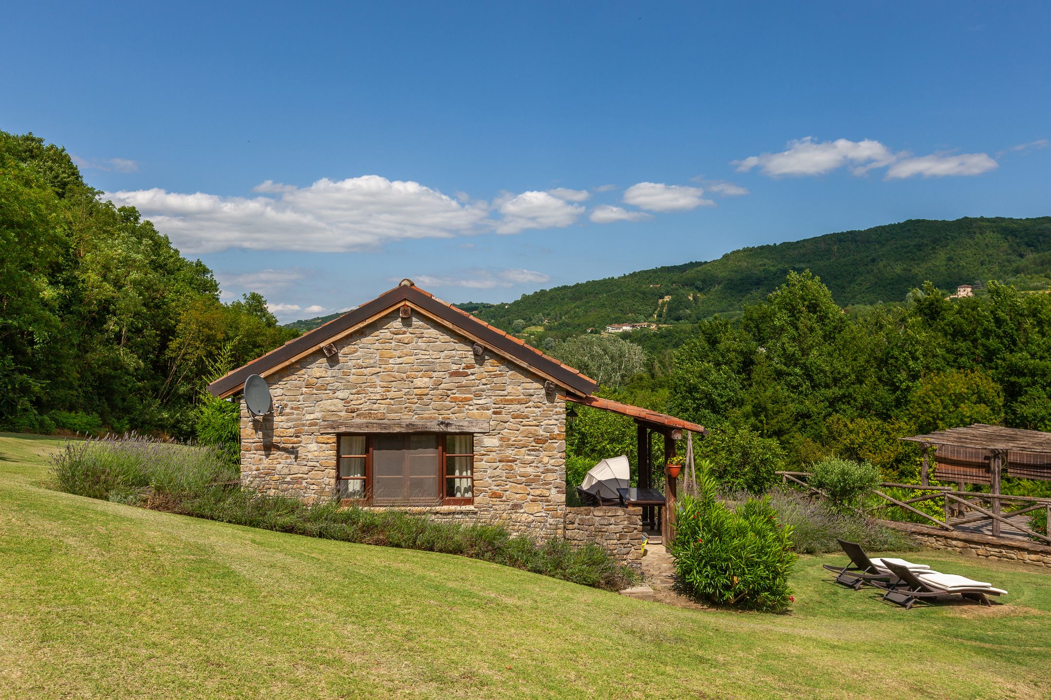 Foto 27 van Frazione Arzello 79