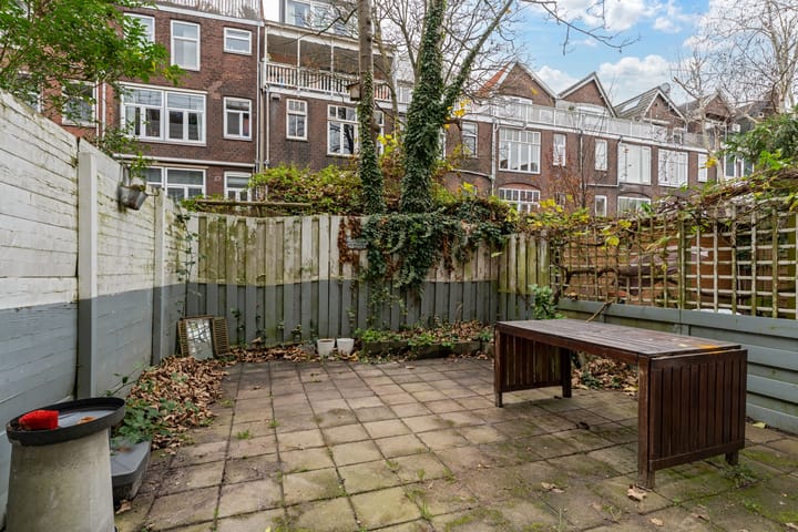 Foto 4 van Joost van Geelstraat 8-B