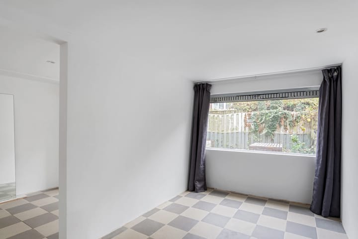 Foto 18 van Joost van Geelstraat 8-B