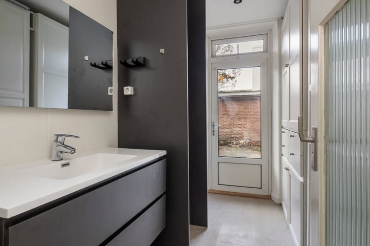 Foto 4 van Van Linschotenlaan 2