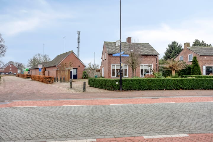 Photo 6 of Dorpsstraat 26