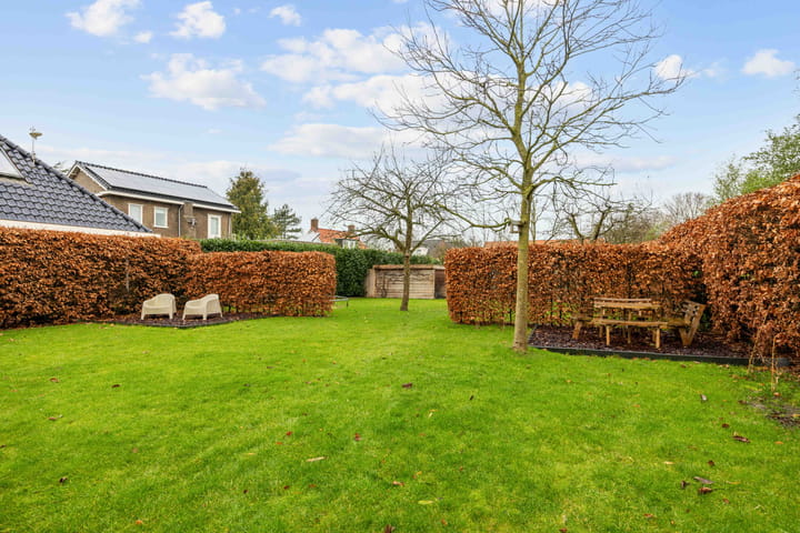 Foto 44 van De Akkerstraat 4