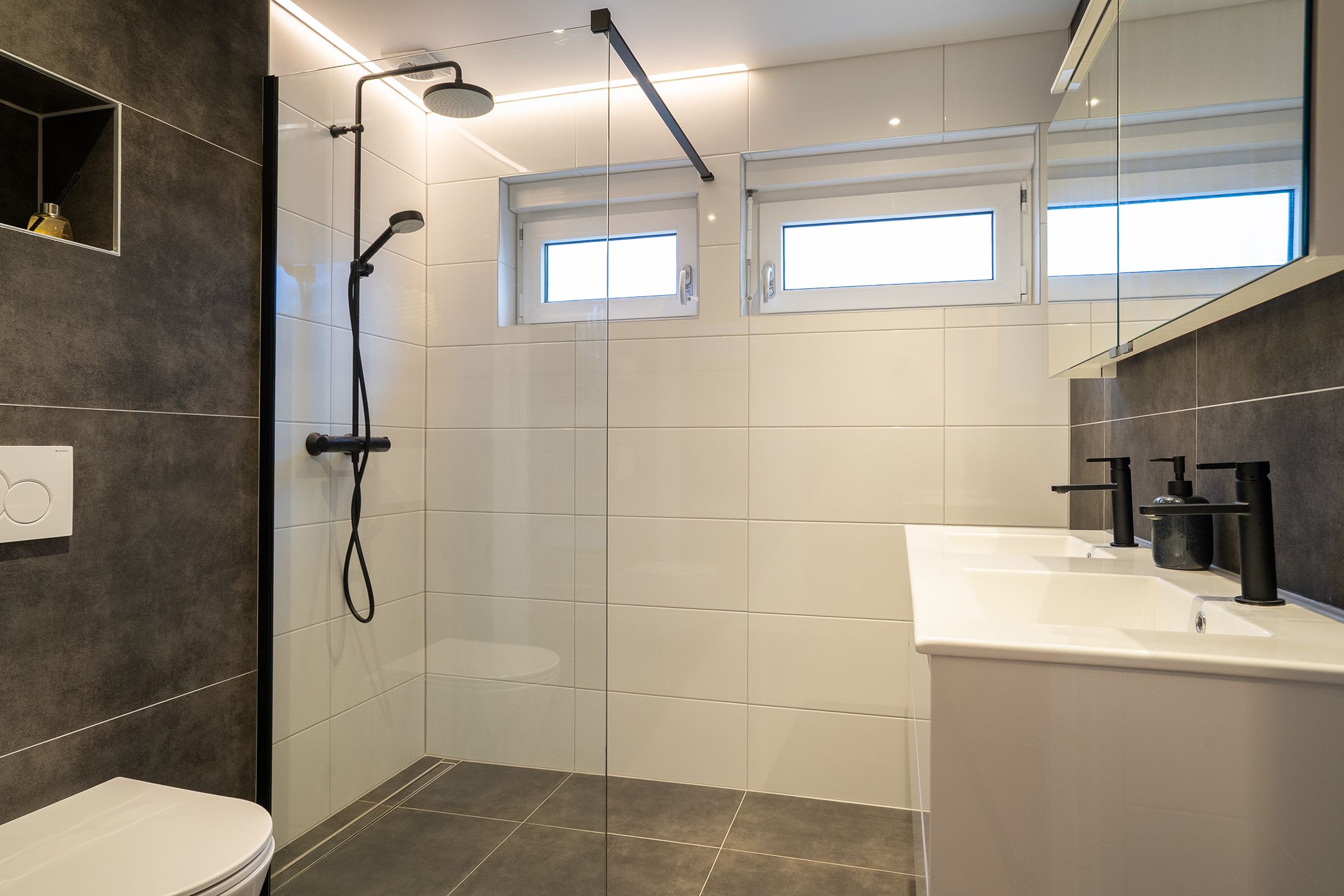 Photo 24 of Donckermannstraat 4