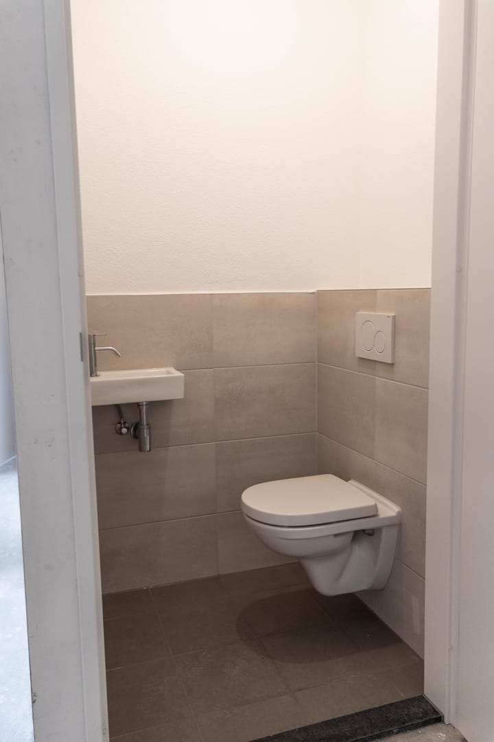 Photo 6 of Vijfhoevenlaan 21-D04