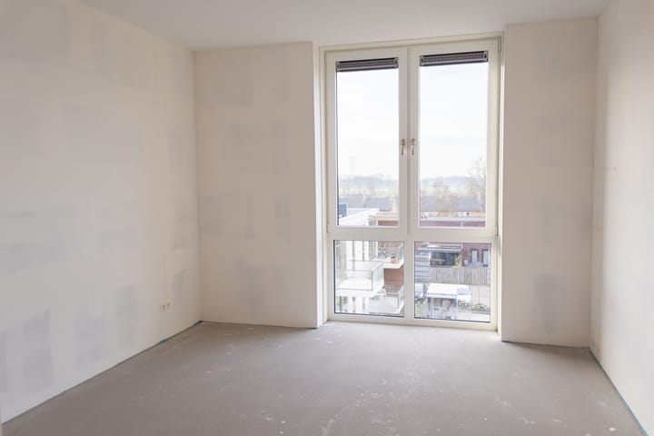 Photo 10 of Vijfhoevenlaan 21-D04