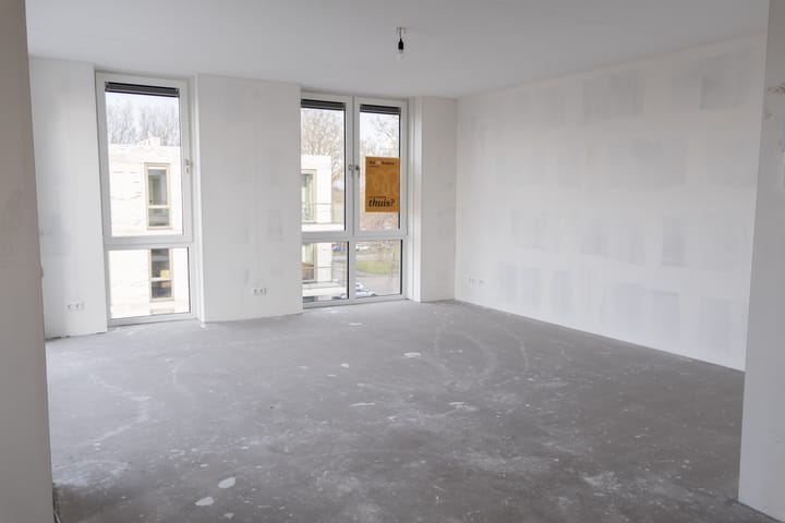 Photo 24 of Vijfhoevenlaan 21-D04