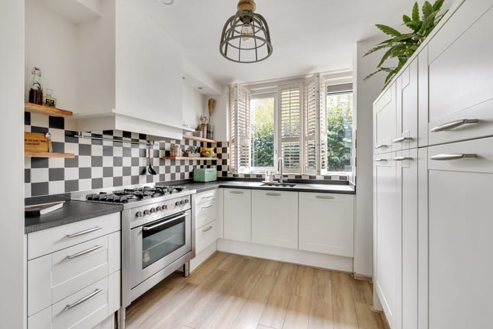 Photo 4 of Heer van Voorneweide 1