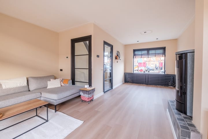 Photo 14 of Nassaustraat 24