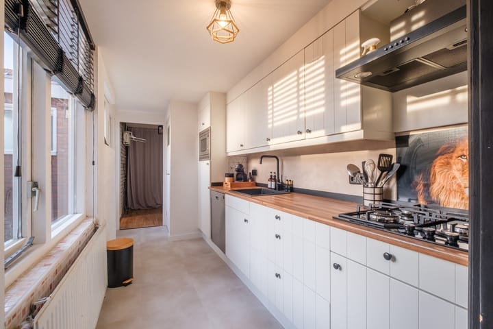 Photo 17 of Nassaustraat 24