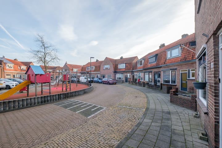 Photo 33 of Nassaustraat 24