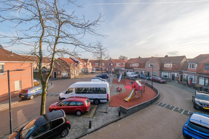 Photo 34 of Nassaustraat 24