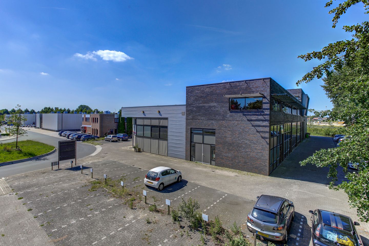 View photo 4 of Marie Curiestraat 59