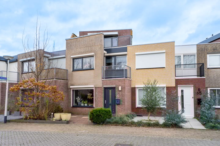 Foto 25 van Jasmijnberg 63