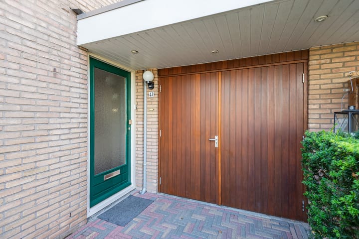 Foto 6 van Brederostraat 43