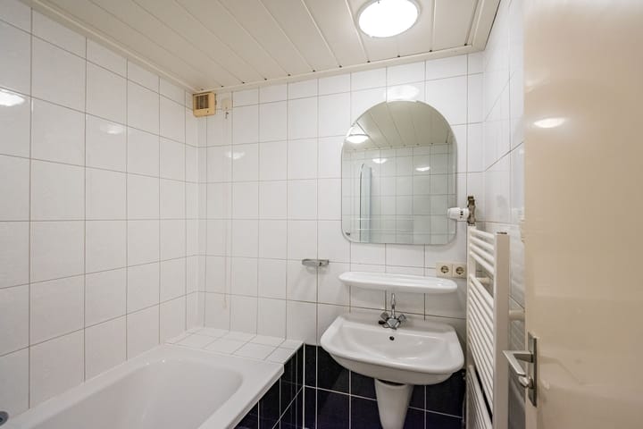 Foto 24 van Brederostraat 43