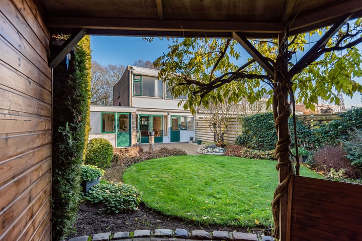 Foto 35 van Brederostraat 43